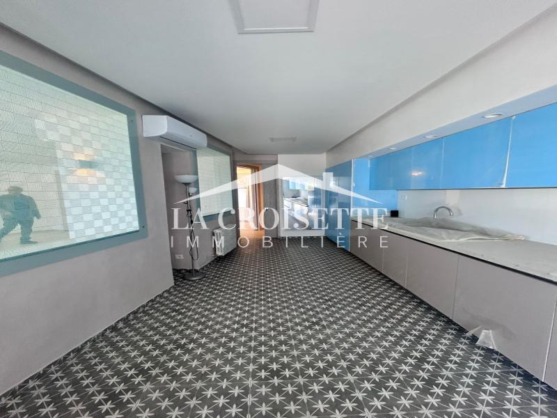 Appartement  S+3 vue sur mer à Gammarth 